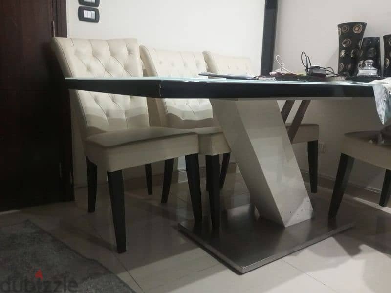 galerie Matta table and 6 chairs 1