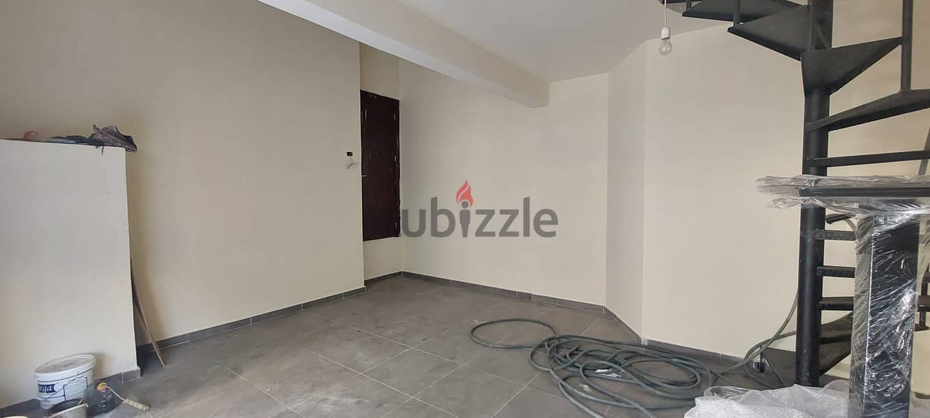 Shop for rent in Furn El Chebbak محل للاجار في فرن الشباك 1