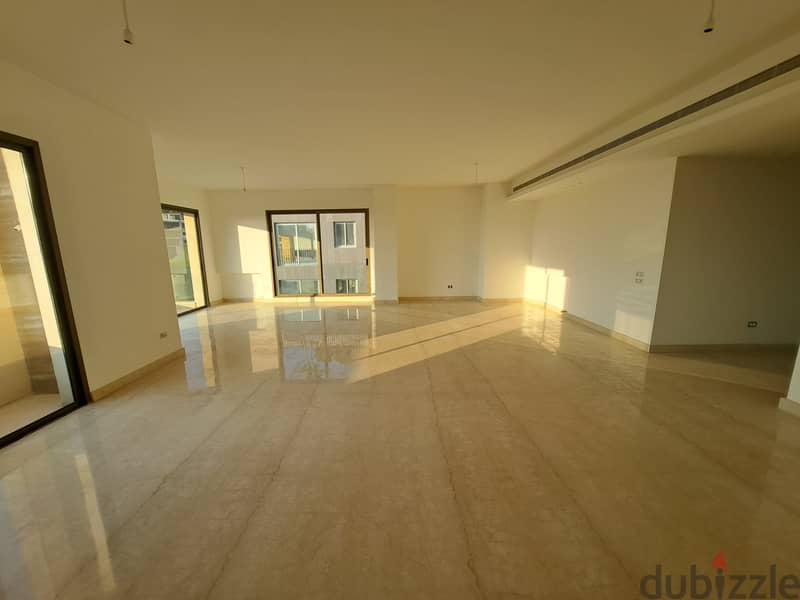 Luxurious Apartment with open view l 280m +75m Garden l 9