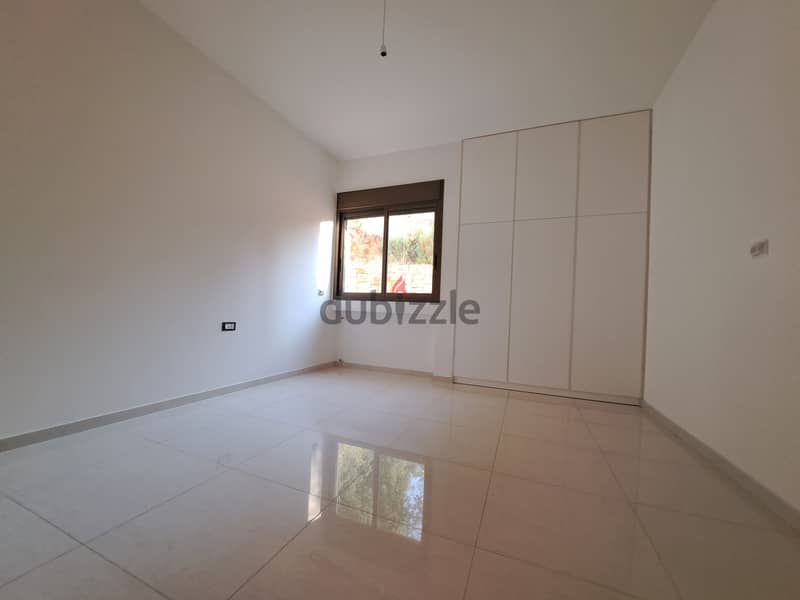 Apartment for sale with open view and Garden 5