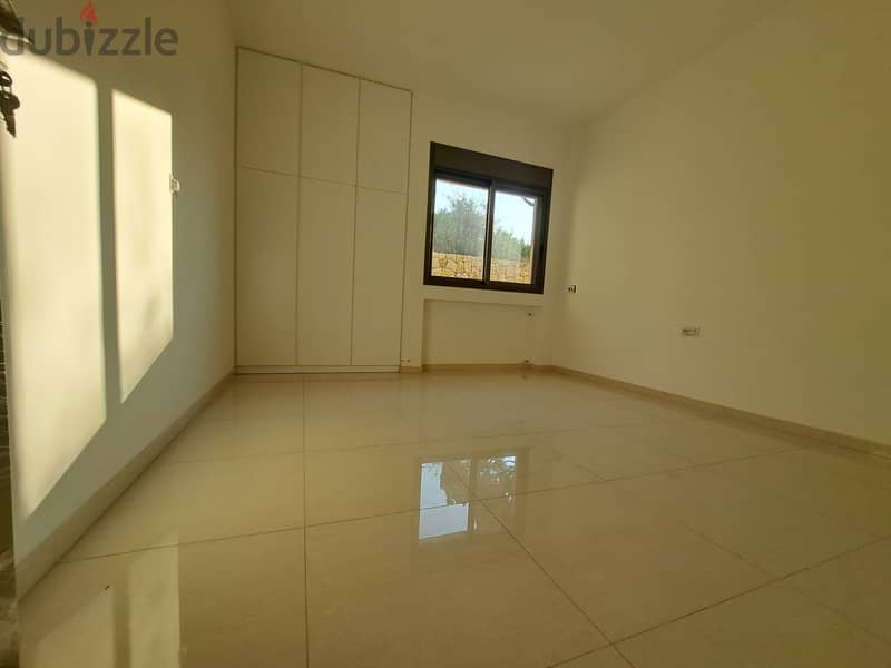 Apartment for sale with open view and Garden 6