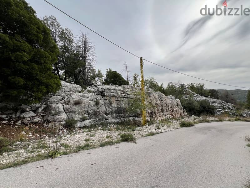 A 1295 m2 land + open mountain view for sale in Laklouk 5
