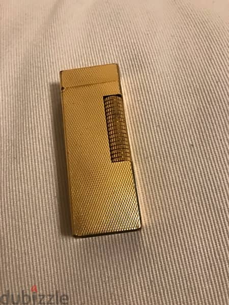 DUNHILL LIGHTER like new no scratches قداحة دنهيل ذهب شبه جديدة 0