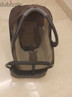 car seat bebe comfort 1 month to 2 year  (2 pcs) in a good condition