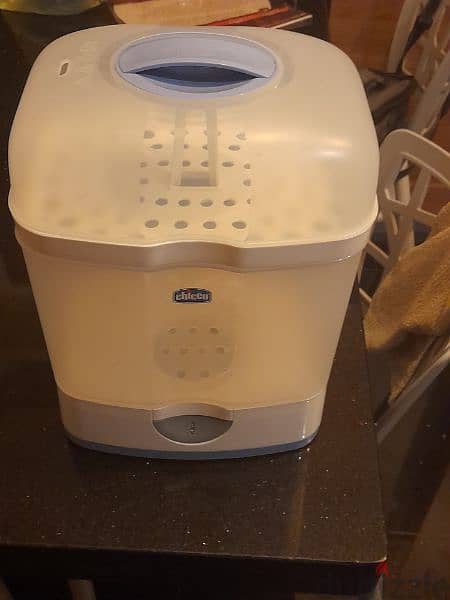 used chicco biberon stérilisateur electrique in verry good confition 0