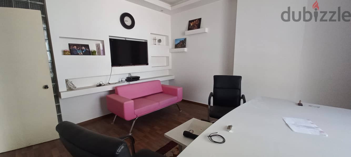 Furnished Office on Jal El Dib highway for rentمكتب مفروش على طريق جل 3