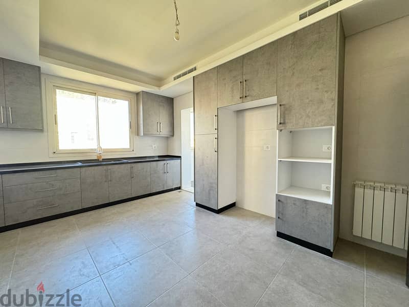 Apartment for Sale in Ramlet Al Bayda شقة للبيع في رملة البيضا 6