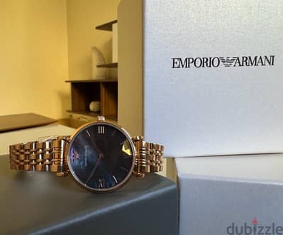 The new Emporio Armani lady's jewelery watch