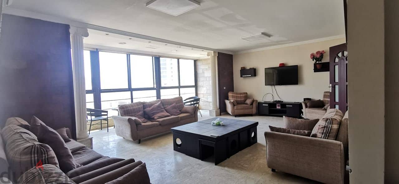 Apartment for Rent in Rawche شقة للايجار في الروشة 1