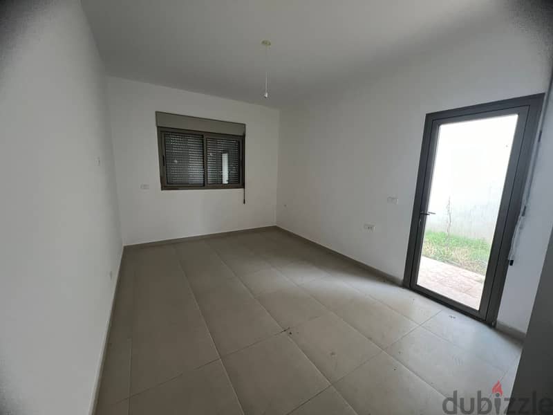 170 m2 apartment+30 m2 garden+ partial view for sale in Okaybe 7