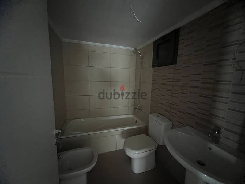 170 m2 apartment+30 m2 garden+ partial view for sale in Okaybe 8