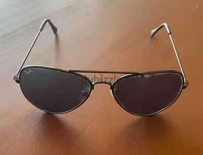 RAY-BAN black like new