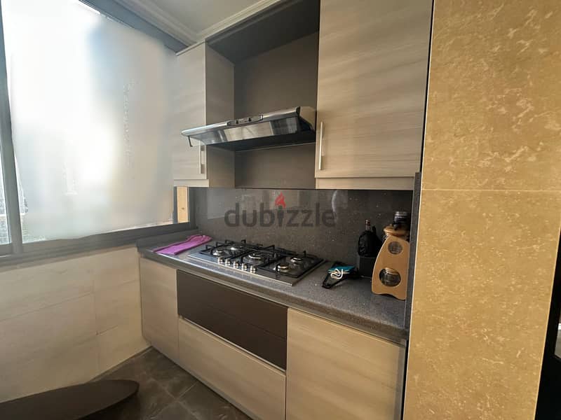 Luxury Furnished apartment for sale in Rawcheشقة مميزة مفروشة للبيع 9