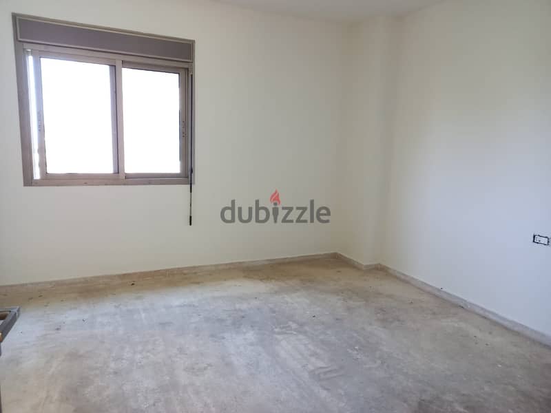 L08162 - Apartment for Sale in Haret Sakher with a Small Terrace 3