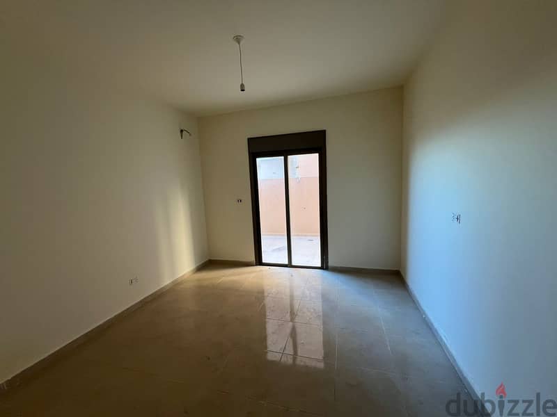 135 m2 apartment+60m2 terrace+open sea view for sale in Bouar 6