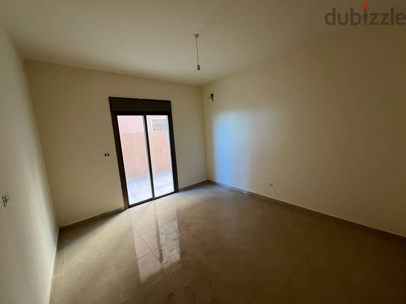 135 m2 apartment+60m2 terrace+open sea view for sale in Bouar 7