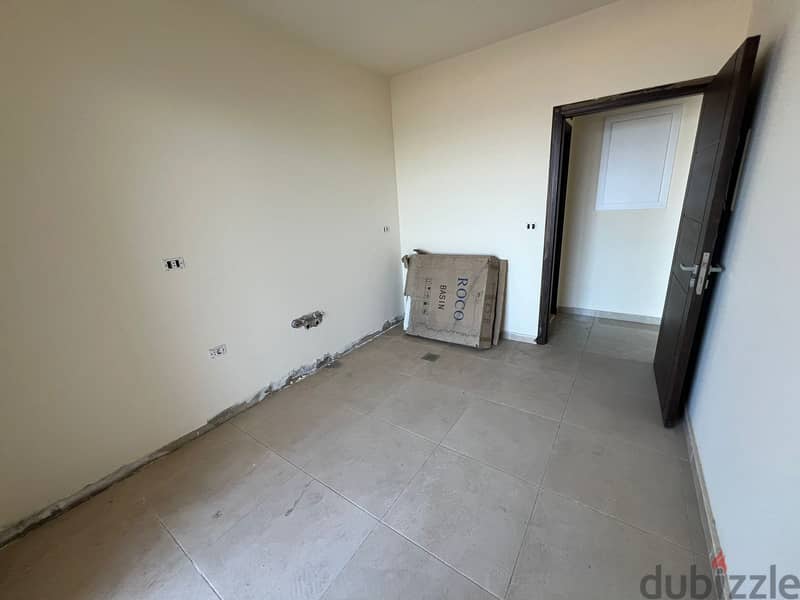 135 m2 apartment+60m2 terrace+open sea view for sale in Bouar 9
