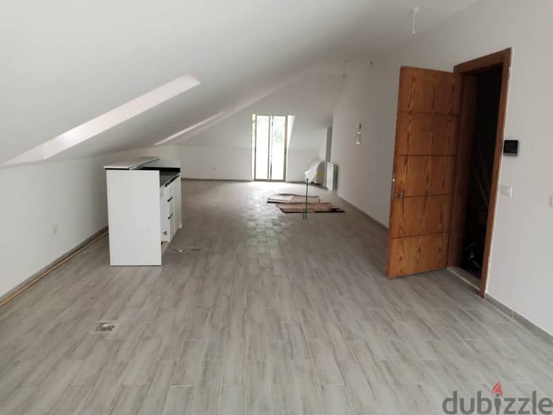 (C. )240m2 duplex Apartment+terrace+open view for sale in Chawyeh 1