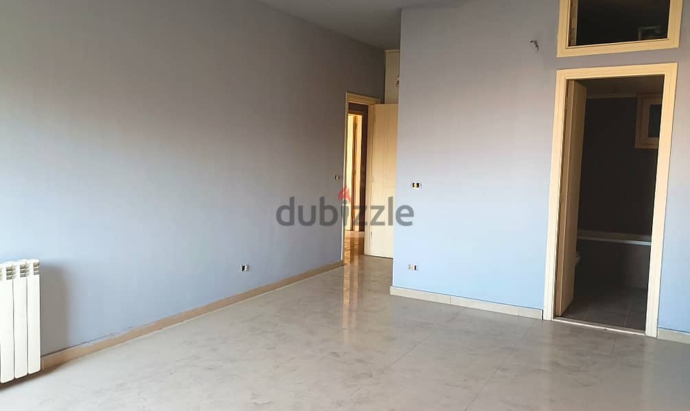 271 m2 apartment for sale in Hazmieh Mar Takla- شقة  للبيع في الحازمية 4