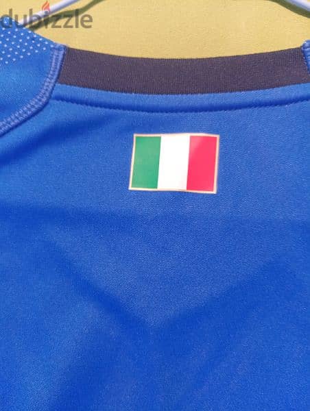 Authentic Italy Football Shirt (New with tags) 3