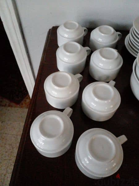 Porcelaine tea set 3