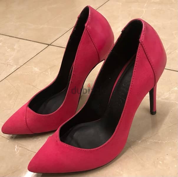 shoes for women, high heel, bershka, fushia color, ; size 37 4