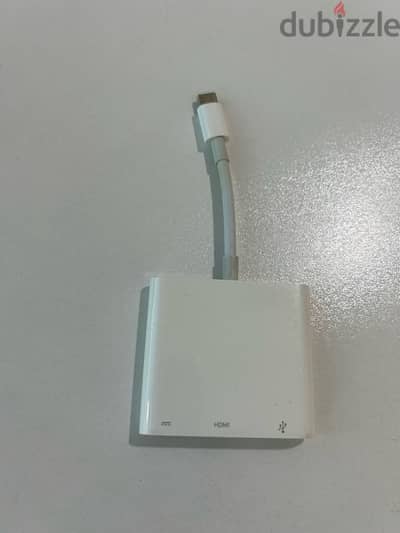 Apple- USB-C HDMI and VGA Multiport adapter