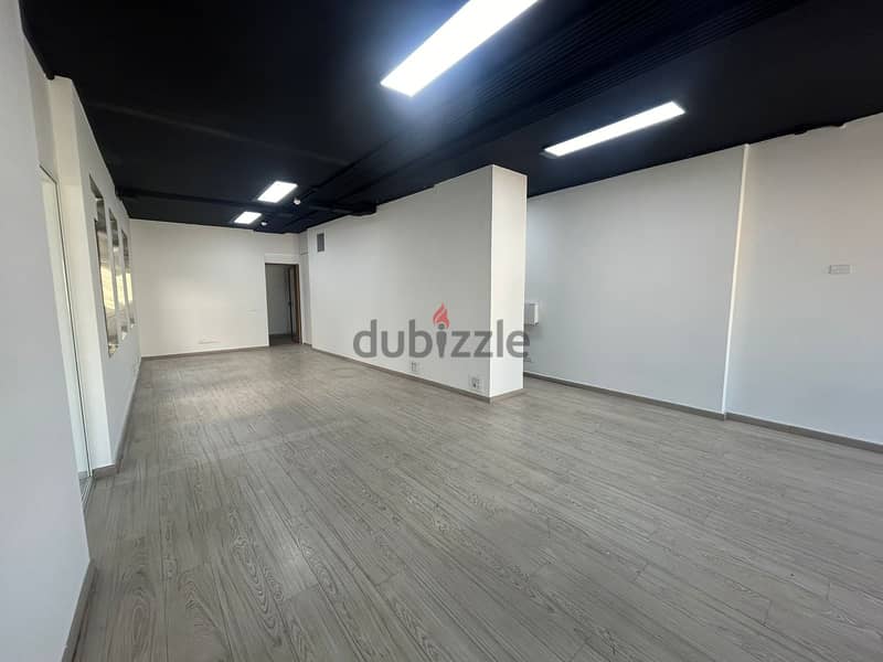 L13943-200 SQM Office with Terrace for Rent in Down Town 4