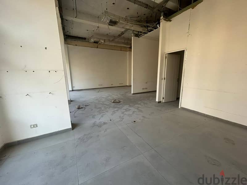 L13945-440 SQM Office Building for Rent in Down Town 1