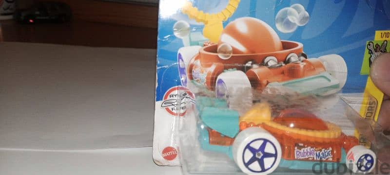 hot wheels, never opened 10 $ 2