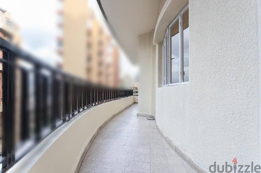 A 150 m2 apartment having an open view for rent in Achrafieh 3