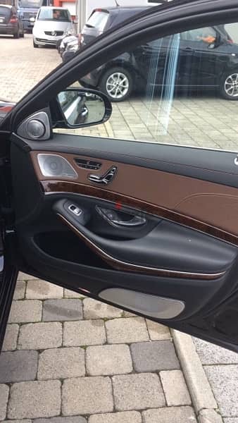 S500  maybach options  black  ext, camel leather , germany source 7