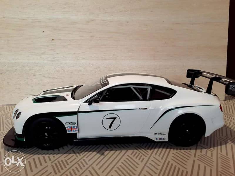 Bentley Continental GT3 R/C Car 1:14. 4