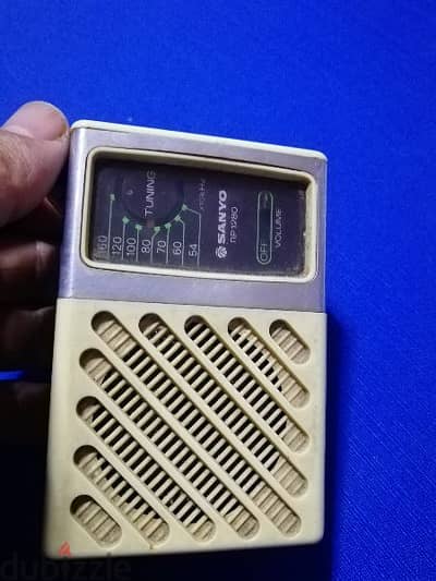 old A. M sanyo Radio