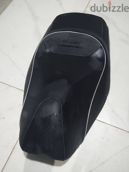 motorcycle seats aprilia,hero,suzuki,vespa,Piaggio,moto guzzi,Ducati, 7