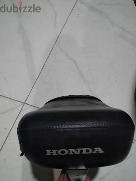 motorcycle seats aprilia,hero,suzuki,vespa,Piaggio,moto guzzi,Ducati, 13