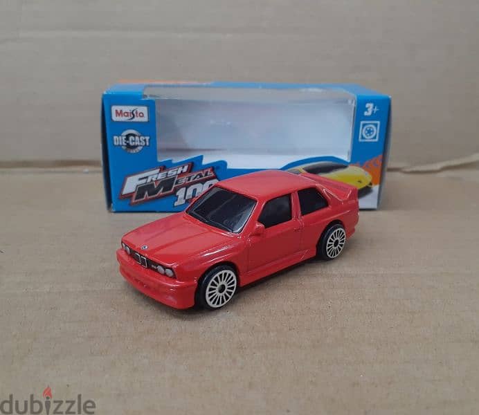 Maisto diecast car model 1;64. 0