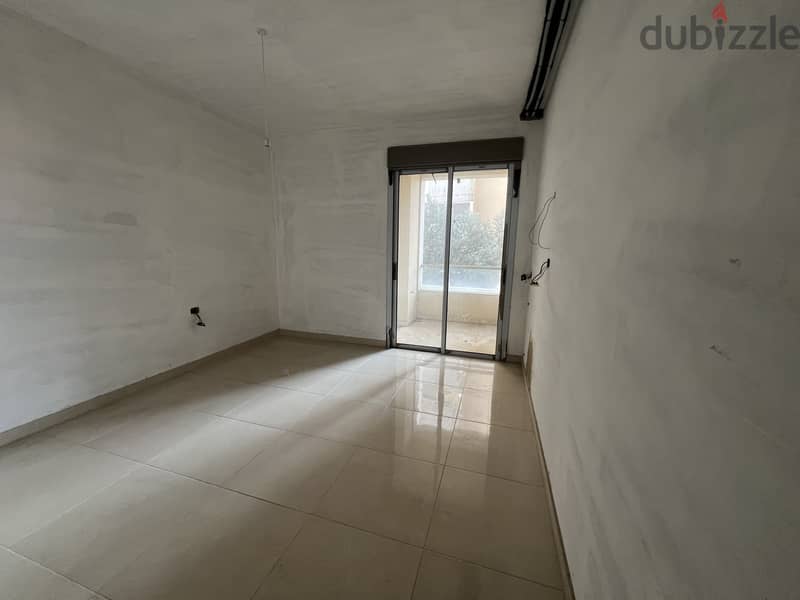 Apartment for sale in Haret Sakher شقة للبيع حارة صخر 3