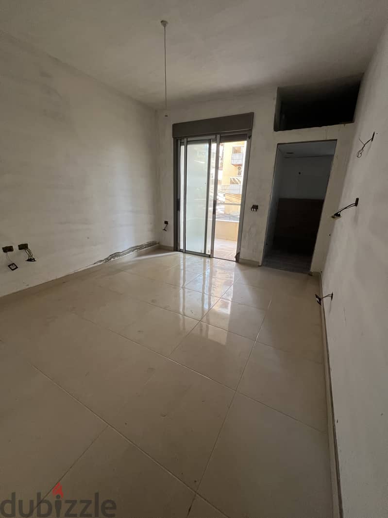 Apartment for sale in Haret Sakher شقة للبيع حارة صخر 4