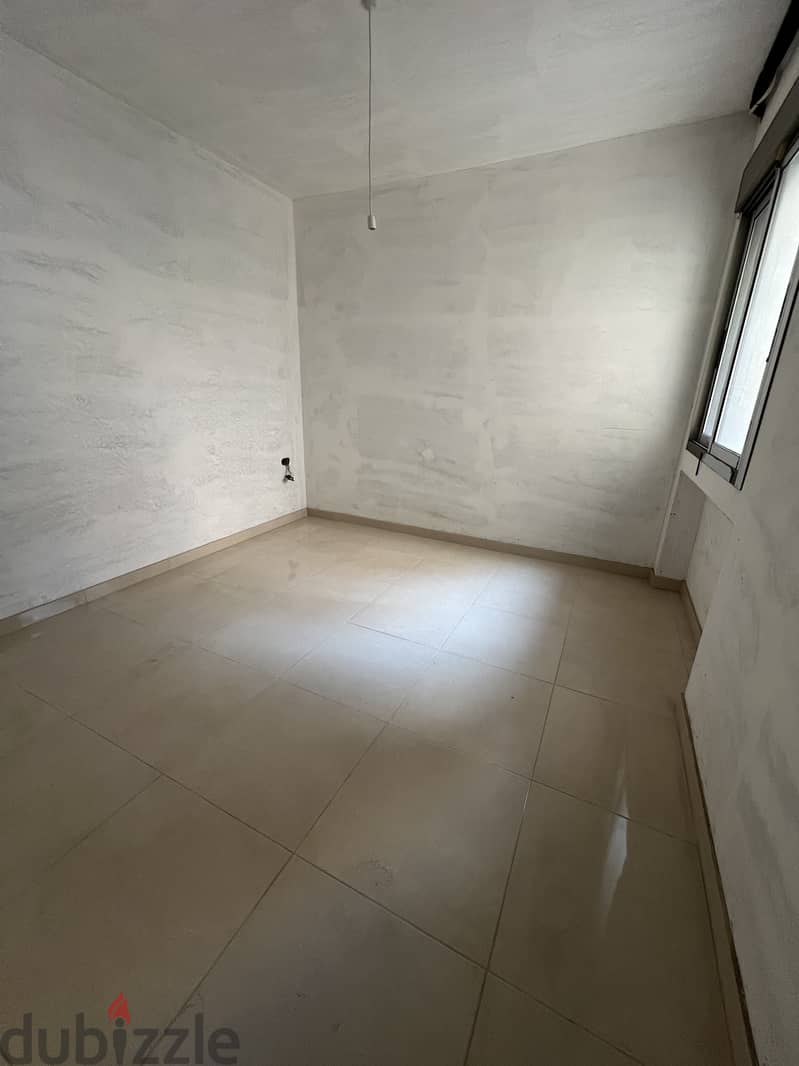 Apartment for sale in Haret Sakher شقة للبيع حارة صخر 5