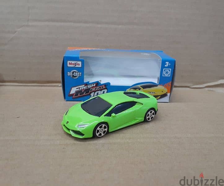 Maisto diecast car model 1;64. 17