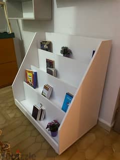 bookcase 0