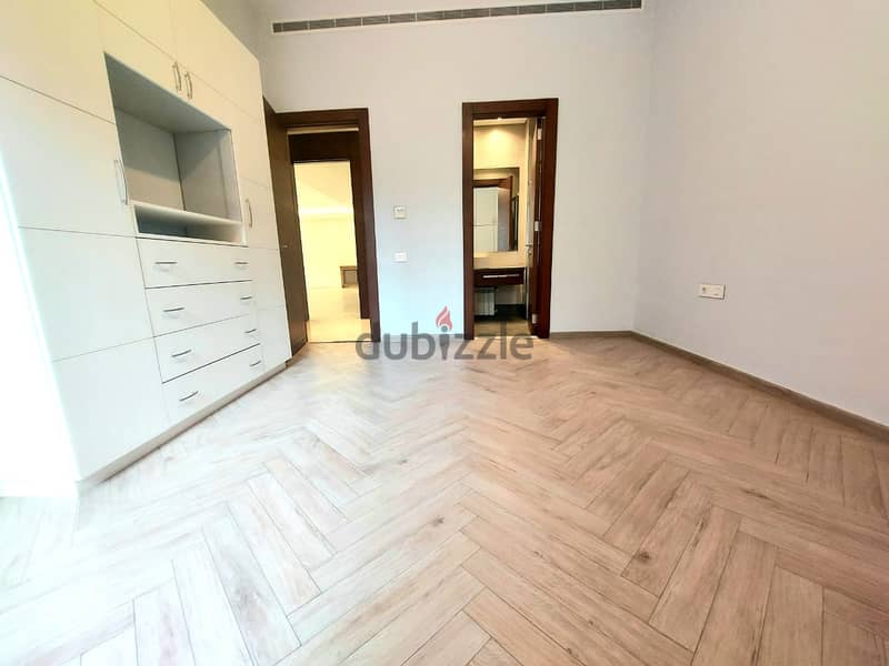 AH23-3149 Apartment for rent in Achrafiyeh,300m, $ 2500 cash per month 2