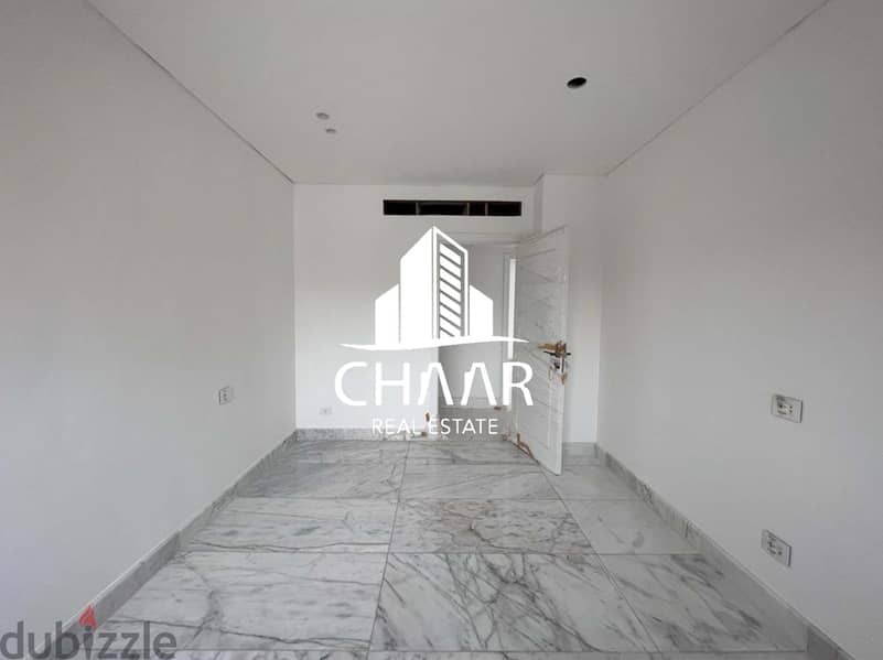 R1585 Bright Apartment for Sale in Jnah 4