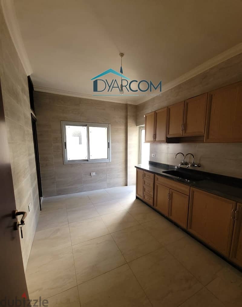 DY1309 - Blat Apartment For Sale! 2