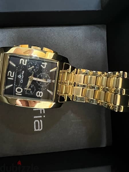 Gold Watch / ساعة ذهبية 4