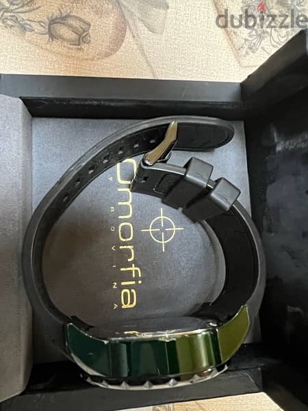 Black and Green Watch / ساعة سوداء و زيتية 2