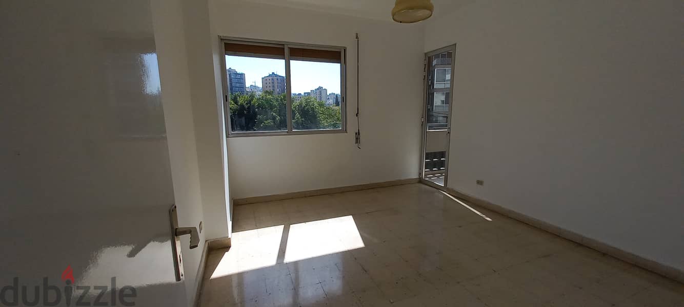 Special Office for Rent in zalka / Get it مكتب مميز للإيجار في الزلقا 10