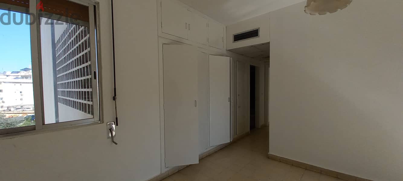 Special Office for Rent in zalka / Get it مكتب مميز للإيجار في الزلقا 12