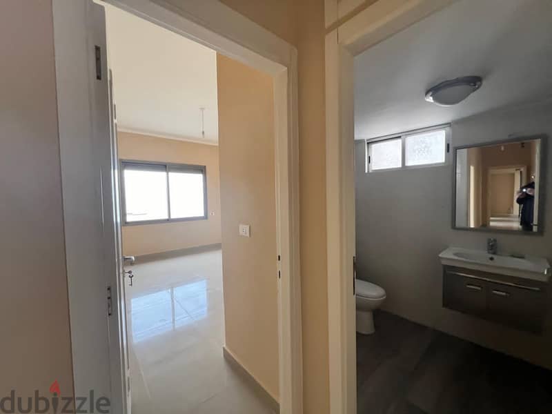 A 220 m2 apartment for sale in Zalka  - شقة للبيع في الزلقا 1